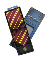 Harry Potter - Gryffindor Tie & Metal Pin